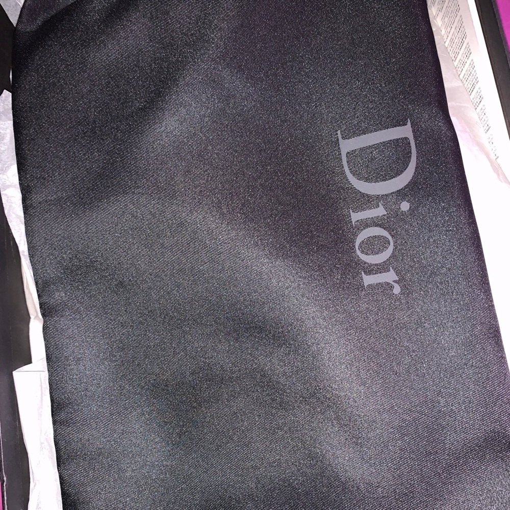 Christian Dior Sneakers - Picture 7 of 8